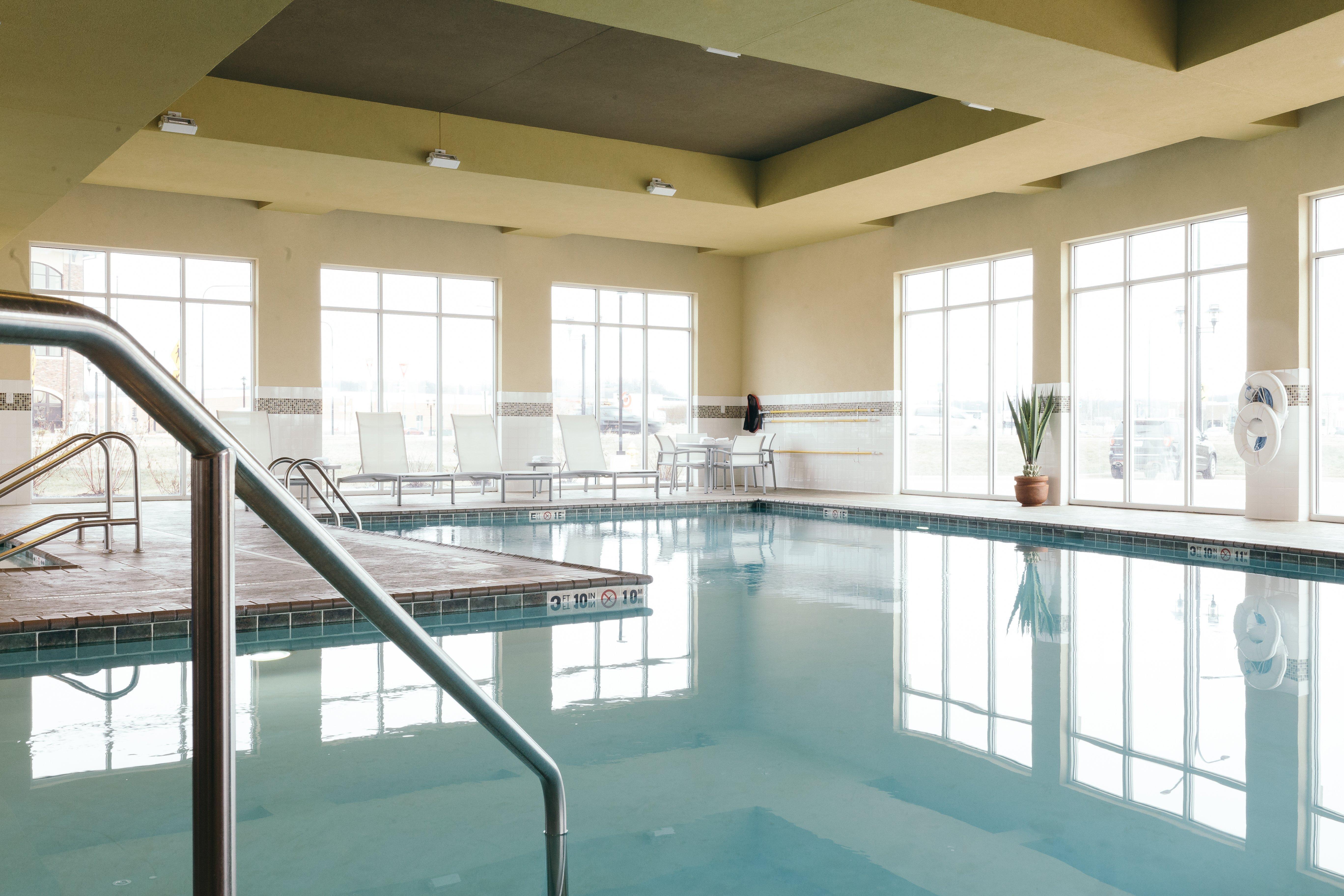Holiday Inn And Suites East Peoria By Ihg Extérieur photo