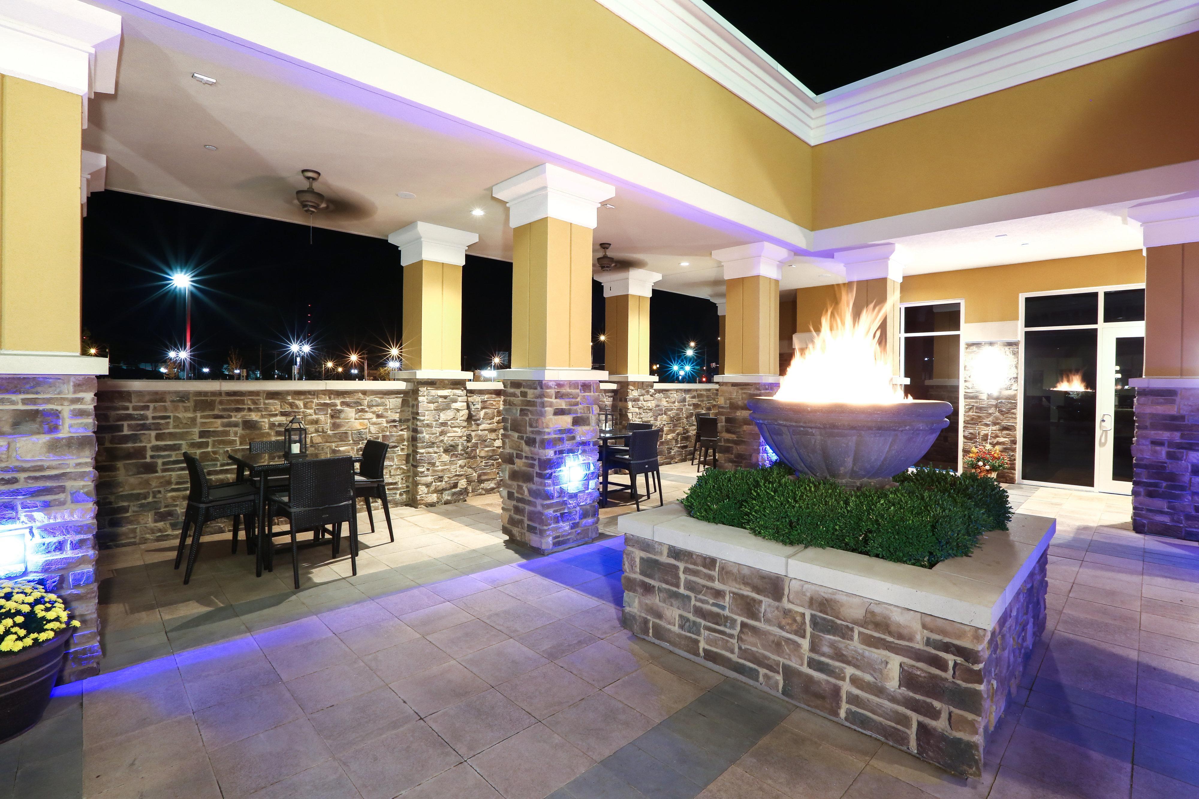 Holiday Inn And Suites East Peoria By Ihg Extérieur photo