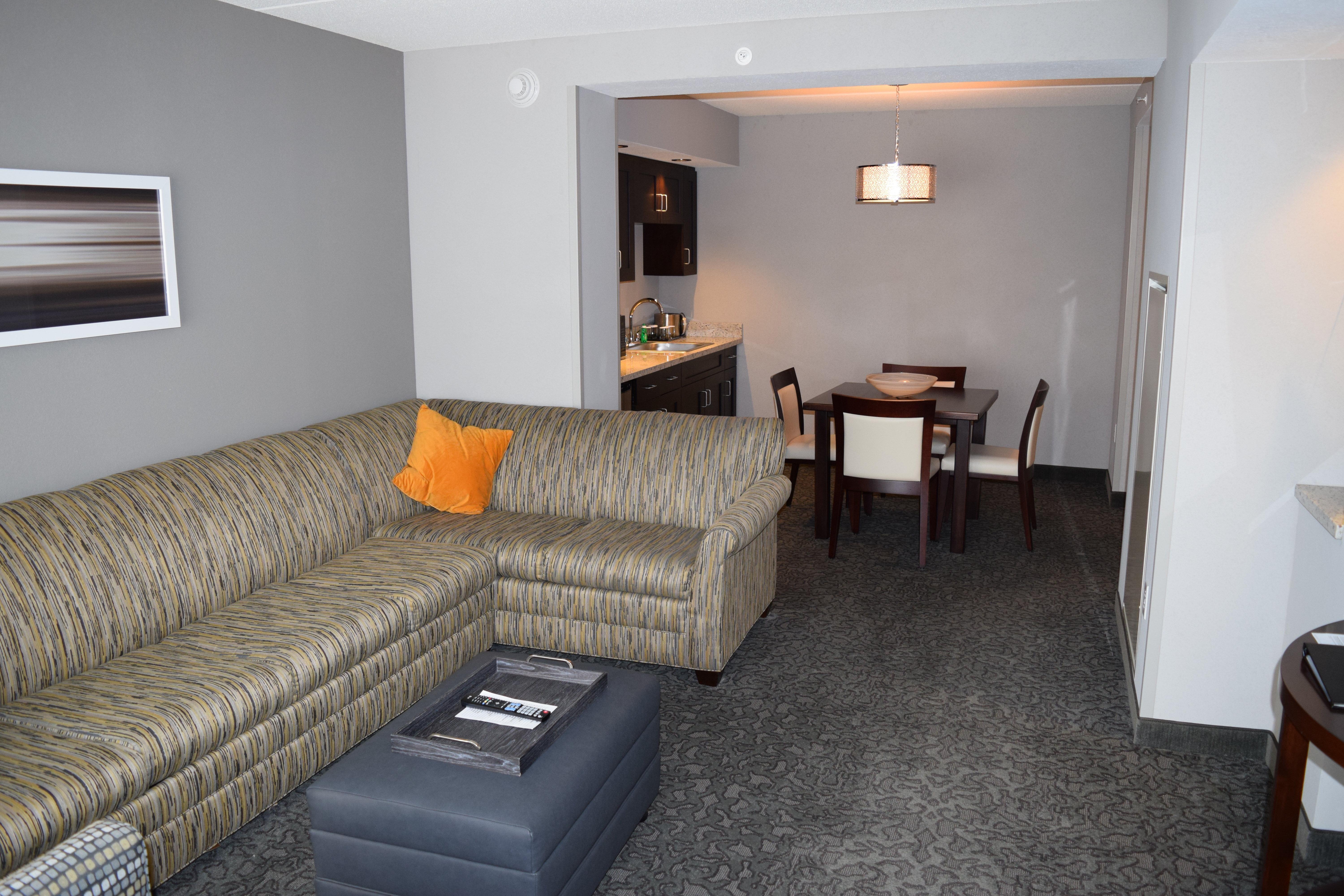 Holiday Inn And Suites East Peoria By Ihg Extérieur photo